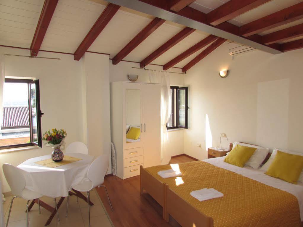 Guest House Pina Rovinj Luaran gambar